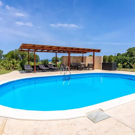 Villa Selena Front Loft - With Private Pool & Garden Episkopi (Rethymno)