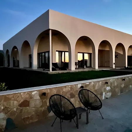 Villa Selena Front Loft - With Private Pool & Garden *
